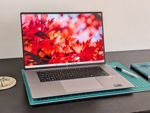 เวิร์กสเตชันพกพา HP ZBook 16 G11 ระดับมืออาชีพ พร้อมโปรเซสเซอร์ Core Ultra รุ่น 7-155H และการ์ดจอ RTX 1000 Ada 6G Zbook G11 Co - Product Image 2