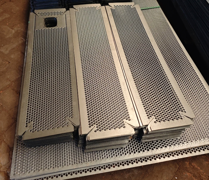 4'*8' Aluminum Perforated Panels Building Sunshades Exterior Facade Decorative Metal Walls Custom Cutting Bending