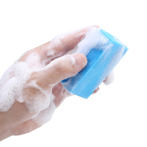 MUNKCARE แปรงนวดอาบน้ำเด็กฟองน้ำ 8x5x3.5 ซม. พลาสติกพร้อมขนแปรงนุ่มสำหรับกระตุ้นประสาทสัมผัสและการดูแลผิว - Product Image 2
