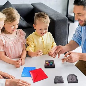 Set di Giochi Tradizionali Coreani, Dadi per Feste, Accessori Quadrati, Circolari e Triangolari, Gioco di Abilità Familiare in Plastica, Set Gonggi Jack in Confezione Regalo per Bambini - Product Image 2