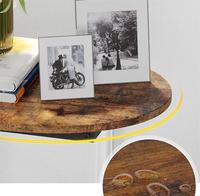 Table d'appoint Petite table d'appoint: table de canapé en bois en forme de C avec cadre en métal pour salon, chambre à coucher, petits espaces (brun rustique)