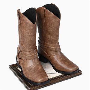 <span class=keywords><strong>Stivali</strong></span> in Pelle Casual da <span class=keywords><strong>Uomo</strong></span> con <span class=keywords><strong>Tacco</strong></span> <span class=keywords><strong>Alto</strong></span>, Taglie Grandi, Stile Trendy, Minimalista e Retrò, <span class=keywords><strong>Stivali</strong></span> in Pelle a Metà Polpaccio per <span class=keywords><strong>Uomo</strong></span> - Product Image 5