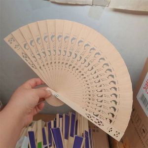 Abanico de mano de madera para boda, abanico plegable de sándalo con calado, abanicos personales plegables de madera. - Product Image 4
