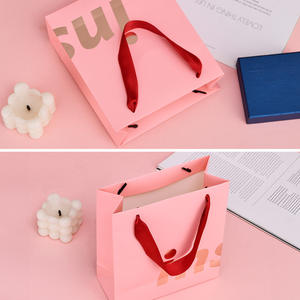 Sacs de courses en papier de luxe écologiques, imperméables et résistants avec poignée en ruban pour vêtements, impression de logo personnalisée – Offre Spéciale - Product Image 4