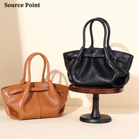 Klassische leichte Damen handtaschen aus echtem Leder mit magnetischer Schnalle Schulter gurt Gefaltete Handtaschen