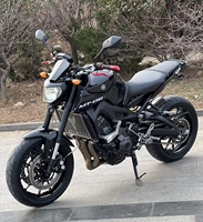 Motor Bekas Yamaha MT-09 Moto Streetbike Sepeda Motor Bekas Tiga Silinder Bergaya dan Trendi untuk Jalan-Jalan dengan Kepribadian
