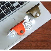 Organisateur de câbles rétro en cuir de vachette véritable fait main pour écouteurs et stockage USB