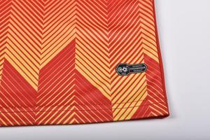 Camisetas de Fútbol Personalizadas al por Mayor 2024, de Secado Rápido y Transpirables, de Manga Corta para Hombre, Servicio OEM para Conjuntos Deportivos - Product Image 3