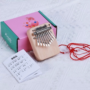 Vente en gros de mini kalimba en bois naturel à 9 touches, portable, avec motif gravé mignon, piano à pouce - Product Image 3
