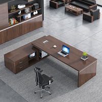 Bureau d'angle de direction moderne et luxueux Mobilier de bureau de qualité Table de patron en forme de L en panneau de bois