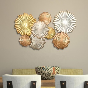 Décoration murale en métal en forme d'arbre - Product Image 3