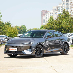 Voiture d'occasion Changan UNI-V 2024, finition Premium, 1.5T, boîte 7DCT, berline fastback, 138kW, essence, véhicule d'occasion en vente en gros - Product Image 1