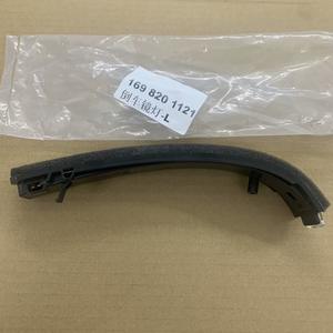 Lumière de rétroviseur gauche Mercedes-Benz 169 820 1121 argentée pour remplacement des classes B et A - Product Image 3