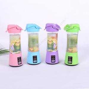 Exprimidor de Frutas Portátil USB WXL166, Licuadora de Cítricos y Limones, Exprimidor Recargable de Mano - Product Image 1