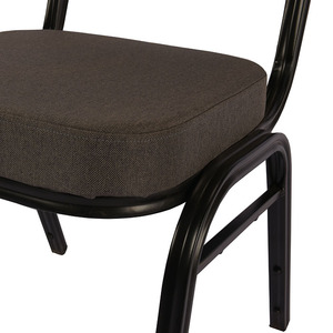 Vente en gros Chaises de <span class=keywords><strong>salle</strong></span> de banquet de mariage d'église en fer Chaises d'<span class=keywords><strong>événement</strong></span> à cadre doré Siège rouge empilable pour cérémonie de célébration en plein air - Product Image 4
