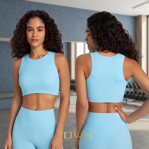 <b>Black</b> Seamless Sports Bra Scoop Neck Racerback Medium Support Yoga Bra For Women Breathable Solid Design - Product Image 2