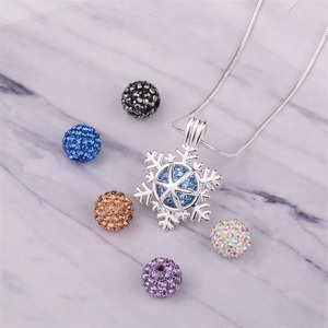 Regalo di natale Fiocco di Neve In <span class=keywords><strong>Argento</strong></span> Placcato Sfera Di Cristallo Piccola Gabbia del Fiocco di Neve Del Pendente Della <span class=keywords><strong>Collana</strong></span> - Product Image 4