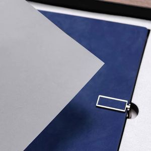 Ensemble Cadeau Promotionnel de Luxe pour Bureau, Bloc-Notes, Porte-Cartes et Stylo de Haute Qualité, avec Logo Personnalisé - Product Image 3
