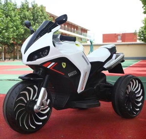 Moto électrique rechargeable à 3 roues pour enfants, voiture à roulettes pour enfants de 5 à 13 ans, plastique, 2-6 ans, 82*43*36 cm, ABS - Product Image 2