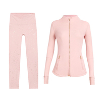 Ensemble de yoga pour femme avec logo 1:1, veste à col montant et short de la même marque, très extensible et respirant, avec trous pour les pouces