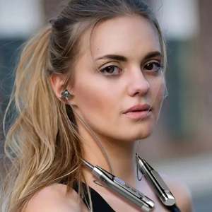 Nuevo Reproductor MP3 Magnético con Banda para el Cuello, Carga Rápida Tipo-C, Pantalla LED, Auriculares Inalámbricos para Deportes, Karaoke y Juegos - Product Image 2