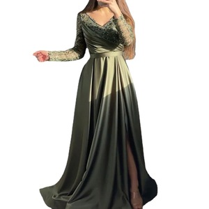 Robe de soirée verte à col en V et manches longues avec fente en dentelle, taille naturelle, strass écologiques pour événements formels - Product Image 5
