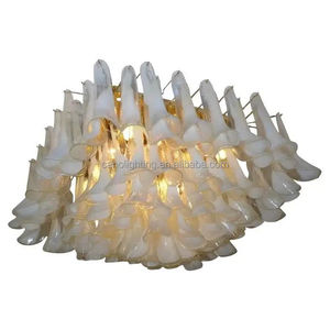 Spectaculaire Moderne Murano Glazen Kroonluchter Of <span class=keywords><strong>Flush</strong></span> <span class=keywords><strong>Mount</strong></span> Zwart Goud Metalen Kroonluchter Ontwerpers Glazen Hanglamp - Product Image 1