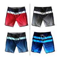 Shorts de plage à motif floral pour hommes, taille élastique, pantalon de plage à motif mi-taille pour le surf et la mode décontractée