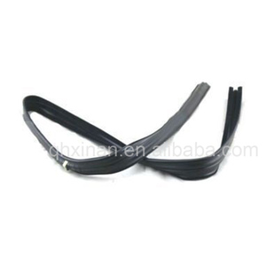 Joint d'étanchéité en caoutchouc pour la vitre de la <span class=keywords><strong>porte</strong></span> avant de la voiture pour Toyota Land Cruiser FJ40 1980-1986 68105-90302 - Product Image 2