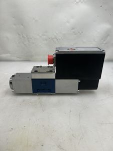 วาล์วไฮดรอลิก รุ่น 4WRSE ซีรีส์ 4WRSE 6 V35-31/G24K0/A1V แบบปรับสัดส่วน - Product Image 1