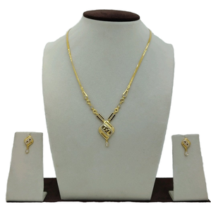 Elegante Juego de Collar con Colgante Étnico Geométrico Dorado Bhavsar con Pendientes a Juego, Joyería de Moda para Mujer, Aniversario - Product Image 1