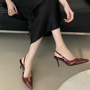 Sandales d'été personnalisées en cuir verni de haute qualité à enfiler avec talons aiguilles de 6 cm, chaussures habillées pour femmes pour événements du soir - Product Image 2