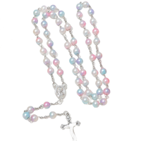 Collier de prière catholique en perles acryliques irisées de 8 mm avec crucifix en alliage et médaille de la Vierge Marie