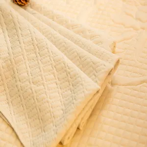 Heavy Weight Vintage Jacquard Woven Upholstery Mattress Knitted Fabric Warm Soft Breathable Mattress Fabric For Bedding