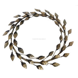 Couronne en fer forgé ronde, décoration antique pour la maison et le jardin, couronne suspendue en métal, haute qualité, prix personnalisé - Product Image 2