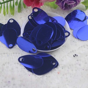 Paillettes en PVC en vrac, forme œuf à gros trous, 18*30mm, pour déguisements de fête DIY, ornements de robes, pulls, robes de mariée et couture - Product Image 3