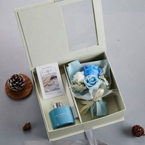 Jabón Aromático en Vaso de Vidrio de 120 ml con Serigrafía de Rosas, Regalo para el Día de San Valentín, en Caja de Regalo para Mujer - Product Image 4
