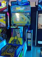 Machine d'arcade à siège mobile de bateau rapide à pièces - Simulateur de course dynamique pour centre de jeux / parc d'attractions intérieur