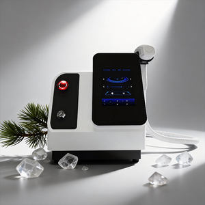 คลินิกใช้เลเซอร์ Q-Switched Nd:YAG อเนกประสงค์เพื่อลบลายสักคิ้ว จุดด่างดำจากแสงแดด และรอยสิว - Product Image 1