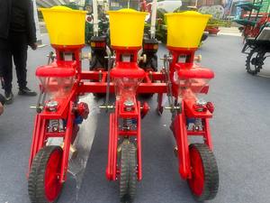 <span class=keywords><strong>Sembradora</strong></span> de Maíz Multifuncional de 3 Hileras de Alta Calidad con Venta <span class=keywords><strong>Directa</strong></span>/ Máquina de <span class=keywords><strong>Siembra</strong></span> de Maíz de 3 Hileras con Fertilizante y Semillas - Product Image 5