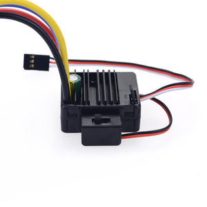 Moteur à balais haute puissance 8,4 V 540 35T, corps en plastique noir avec bornes en cuivre pour modèles RC - Product Image 4