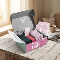 Boîte d'expédition personnalisée en carton ondulé de luxe pour emballage cadeau haut de gamme avec logo en relief et pelliculage mat