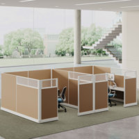 Poste de travail cubique mural OMNI avec panneaux d'intimité intégrale, construction ergonomique en MDF, alimentation intégrée et rangement spacieux pour un environnement moderne
