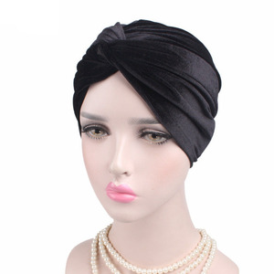 Chapeau de <span class=keywords><strong>chimio</strong></span> à nœud torsadé pour femmes musulmanes Chapeau <span class=keywords><strong>turban</strong></span> Bonnet Foulard <span class=keywords><strong>Hiver</strong></span> <span class=keywords><strong>Turban</strong></span> en velours - Product Image 2