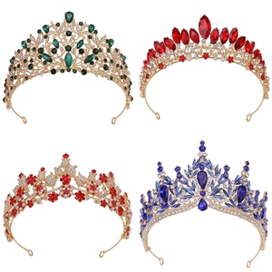 Amelia Couronnes de mariée personnalisées de haute qualité et diadèmes de mariée en strass faits à la main - Product Image 1