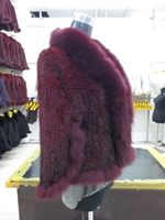 Damen Gestrickter Roter Nerz-Poncho Jacke mit Fuchspelzkragen Verziert Nerz-Pelzcape für Damen