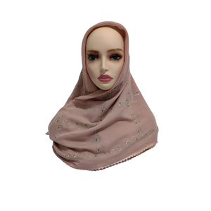 Foulard en viscose de style malaisien strass motif rayé jersey pour l'été 110*110 personnalisé en gros - Product Image 5