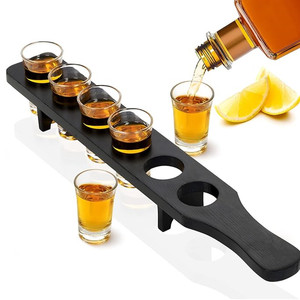 Bandeja de madera para bebidas con soporte para vasos de chupito, bandeja de servir cócteles de bambú para dispensar tequila y whisky. - Product Image 1