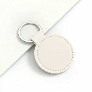 <span class=keywords><strong>2025</strong></span> PU da thời trang và đơn giản Vòng da Mặt dây chuyền nam giới và phụ nữ của móc khóa - Product Image 6