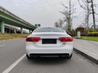 Mobil Bekas Mewah Jaguar XE 2015 2.0T Turbo Sports Sedan, Kendaraan Inggris Berkinerja Tinggi Terawat Baik Siap Dikirim